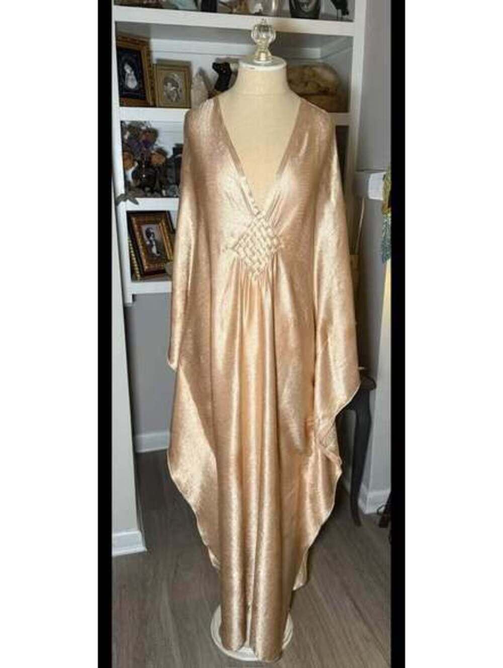 Gold metallic caftan New! Gorgeous! XXL $20 - Picture 1 of 3